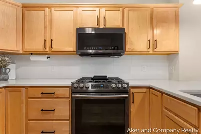 3686 Oxford #4, Hudsonville, MI 49426 - Photo 4