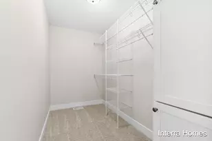 1577 N Village Cir, Kalamazoo, MI 49009 - Photo 20