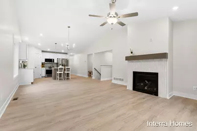 1577 N Village Circle, Kalamazoo, MI 49009 - Photo 14