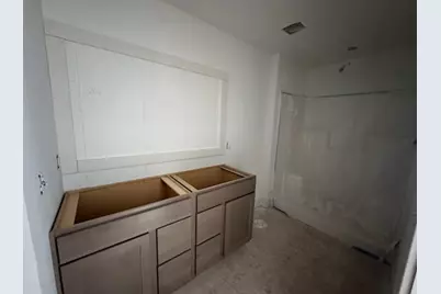 1577 N Village Circle, Kalamazoo, MI 49009 - Photo 8