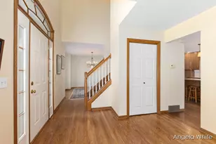 5361 Cottondale St SW, Wyoming, MI 49519 - Photo 4