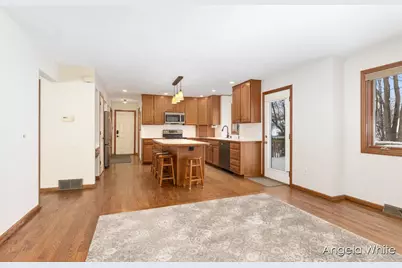 5361 Cottondale Street SW, Wyoming, MI 49519 - Photo 6