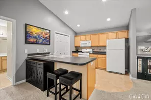 312 E North St, Hastings, MI 49058 - Photo 6