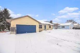 2143 Sandstone Dr, Jenison, MI 49428 - Photo 14