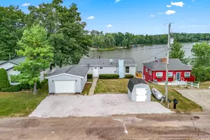 13854 Emens Dr, Hudson, MI 49247 - Photo 1