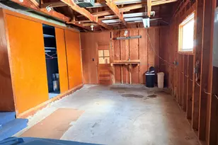 201 Beechwood Ave, Houghton Lake, MI 48629 - Photo 10