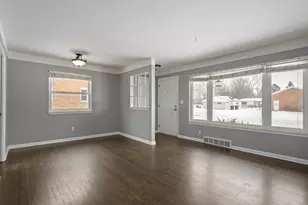 27576 MacKenzie Dr, Westland, MI 48185 - Photo 4