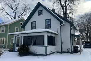 709 Griswold St, Jackson, MI 49203 - Photo 1