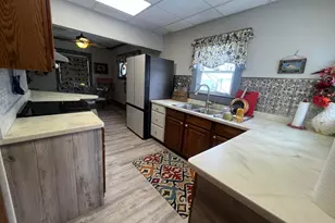 709 Griswold St, Jackson, MI 49203 - Photo 4