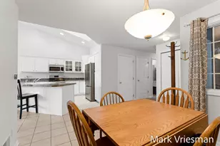 2411 Lake Ave, Muskegon, MI 49445 - Photo 8