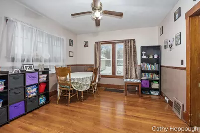 346 E Washington Street, Ionia, MI 48846 - Photo 8