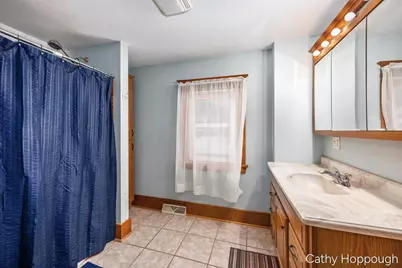 346 E Washington Street, Ionia, MI 48846 - Photo 20