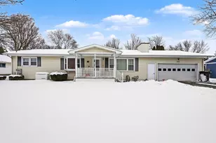 375 Airview Dr, Coldwater, MI 49036 - Photo 2