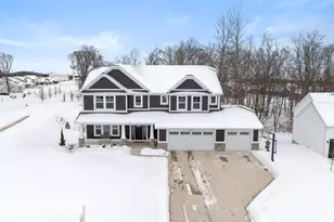 3361 Box Elder Dr, Jenison, MI 49428 - Photo 2