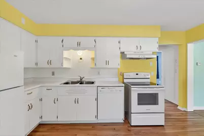 8949 Stadium Drive, Kalamazoo, MI 49009 - Photo 16