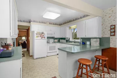 2111 Timberlane Drive, Jenison, MI 49428 - Photo 12