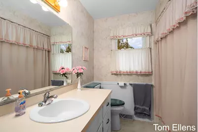 2111 Timberlane Drive, Jenison, MI 49428 - Photo 22