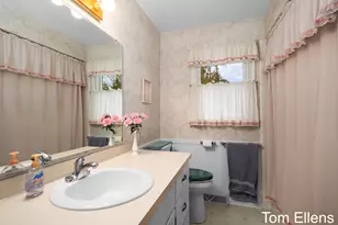 2111 Timberlane Dr, Jenison, MI 49428 - Photo 22