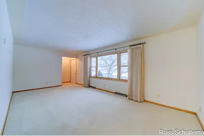 5080 McDowell Street, Norton Shores, MI 49441 - Photo 8