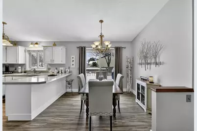 5875 Brookfarm Drive SE, Grand Rapids, MI 49508 - Photo 8