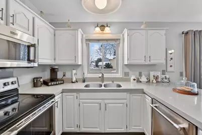 5875 Brookfarm Drive SE, Grand Rapids, MI 49508 - Photo 10