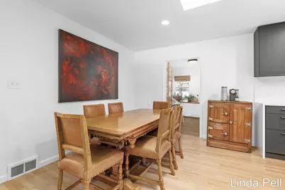 7146 Thorncrest Drive SE, Grand Rapids, MI 49546 - Photo 8