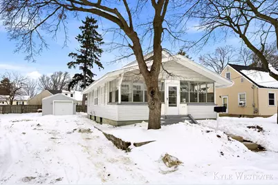 341 Holly Street SW, Wyoming, MI 49548 - Photo 2