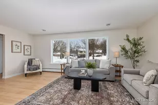 2512 Union Ave NE, Grand Rapids, MI 49505 - Photo 8