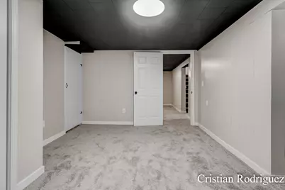 711 Fairfield Avenue NW, Grand Rapids, MI 49504 - Photo 36