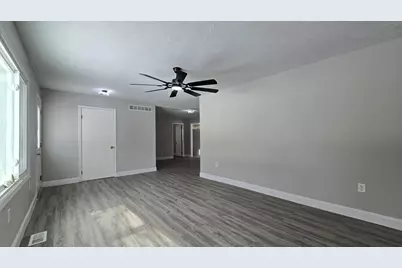 3429 Lowcroft Avenue, Lansing, MI 48910 - Photo 6