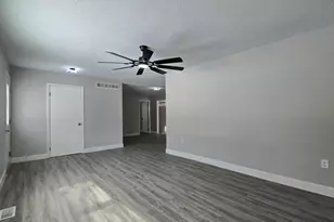 3429 Lowcroft Ave, Lansing, MI 48910 - Photo 6