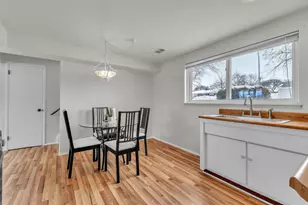 457 Donnalee Dr, Monroe, MI 48162 - Photo 12