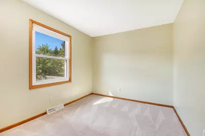 1370 Manorwood Drive SE, Grand Rapids, MI 49508 - Photo 18
