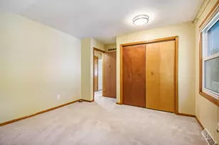 1370 Manorwood Dr SE, Grand Rapids, MI 49508 - Photo 10