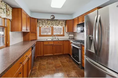 908 N Taffee Drive, Hastings, MI 49058 - Photo 8