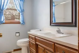 409 W Lakewood Blvd, Holland, MI 49424 - Photo 4