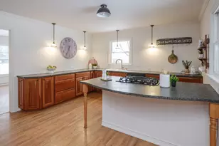 2716 Lomond Dr, Kalamazoo, MI 49008 - Photo 6