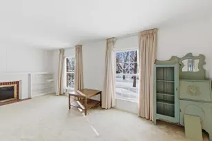 924 Bellclaire Ave SE, Grand Rapids, MI 49506 - Photo 6