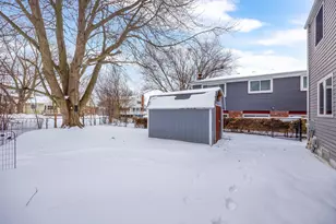 1656 Walnut Ridge Cir, Canton, MI 48187 - Photo 46