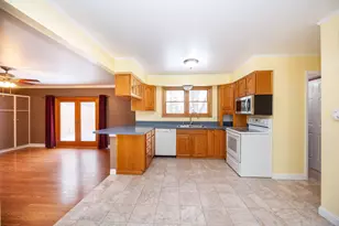 1656 Walnut Ridge Cir, Canton, MI 48187 - Photo 12