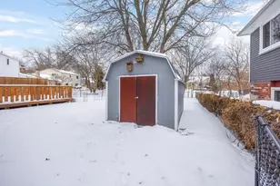 1656 Walnut Ridge Cir, Canton, MI 48187 - Photo 48