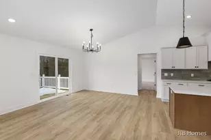 5940 Valley Point Dr SE, Caledonia, MI 49316 - Photo 10