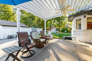 26036 Parke Ln, Grosse Ile, MI 48138 - Photo 38