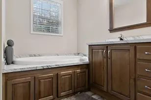 3023 Angelwood Dr, Muskegon, MI 49445 - Photo 20