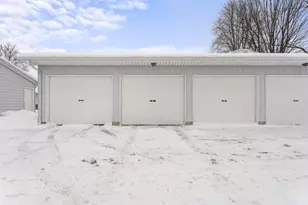 5646 Leisure S Dr SE, Grand Rapids, MI 49548 - Photo 20