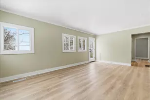 2029 Ferdon Rd, Ann Arbor, MI 48104 - Photo 4