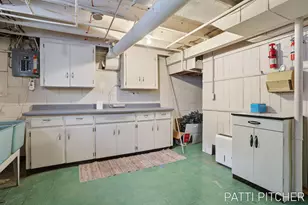 2117 Columbus Ave, Norton Shores, MI 49441 - Photo 32