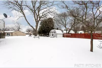 2117 Columbus Avenue, Norton Shores, MI 49441 - Photo 6