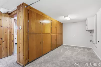 2117 Columbus Avenue, Norton Shores, MI 49441 - Photo 28