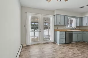 35908 Riverview Dr, Paw Paw, MI 49079 - Photo 10